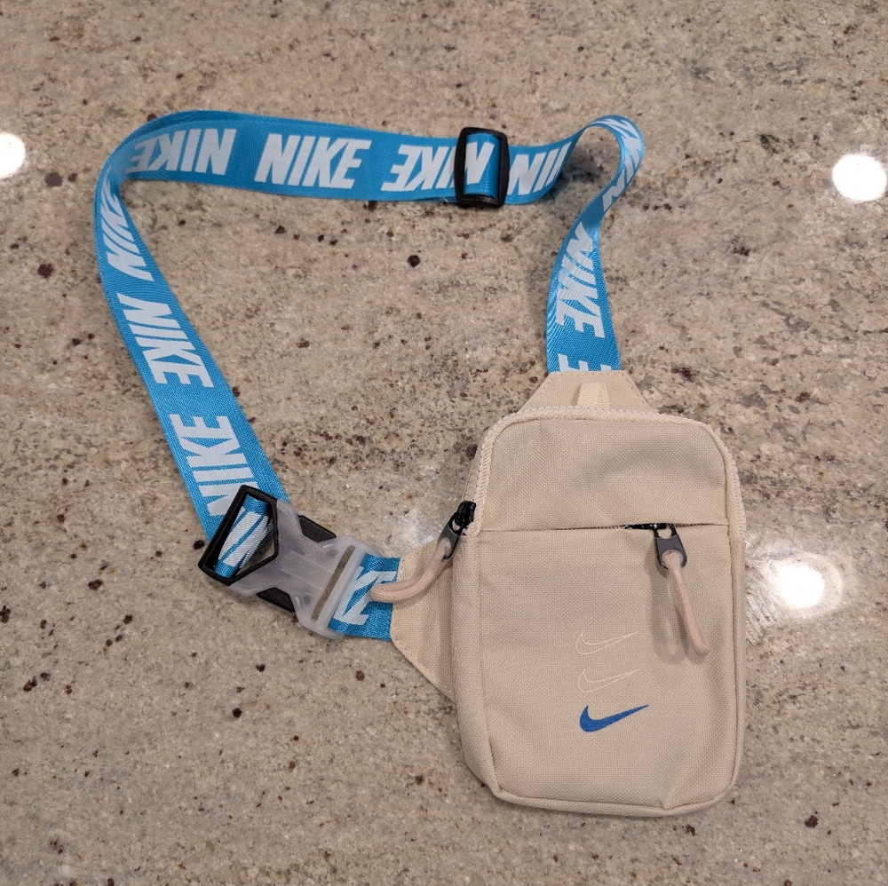 Nike Unisex Crossbody Bag
